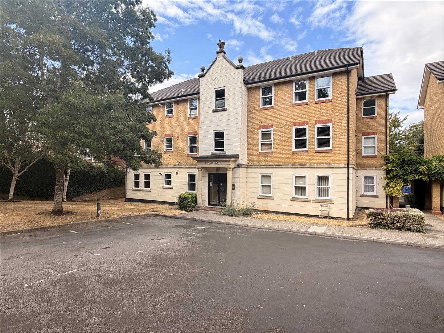 Devonshire Avenue, Sutton