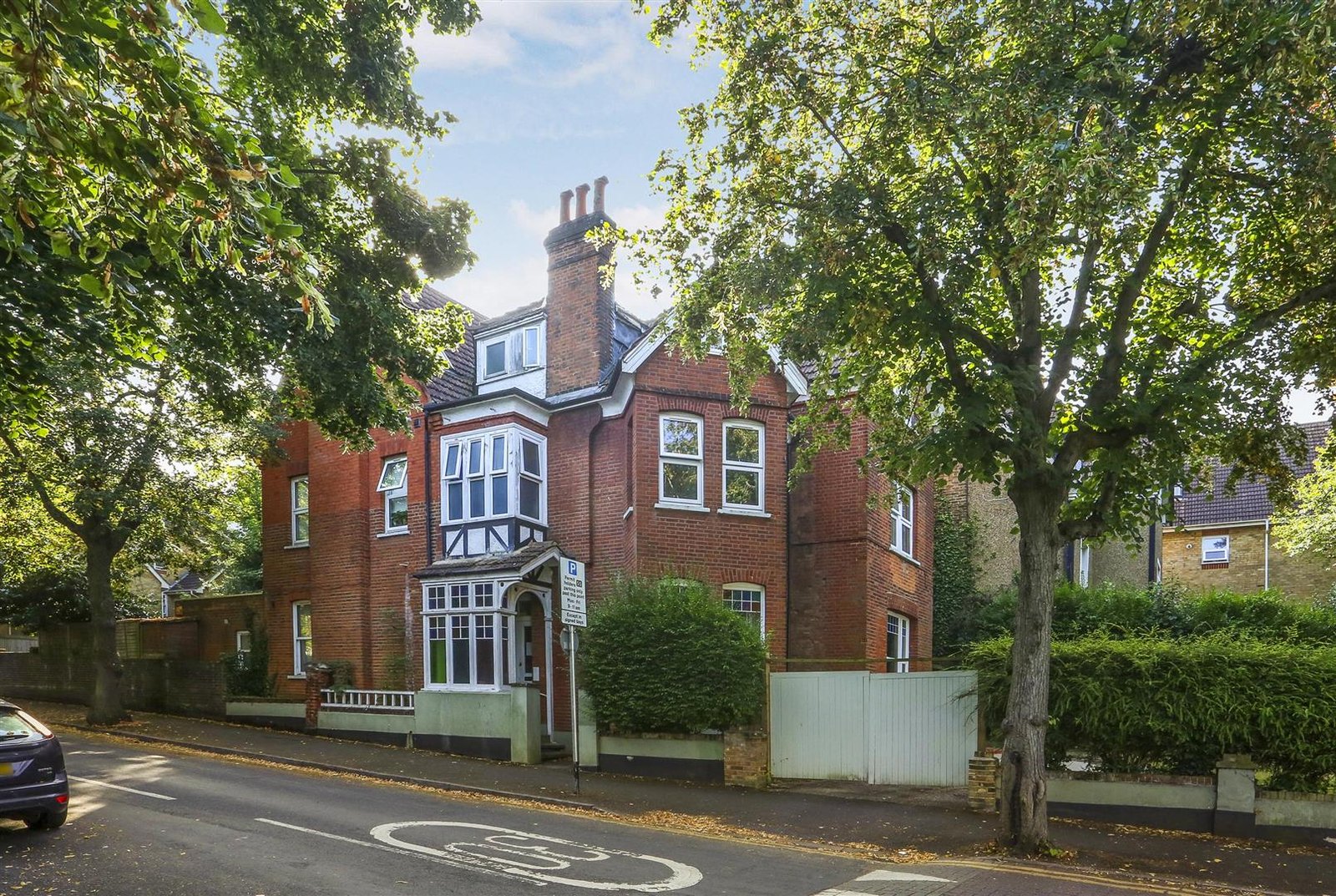 Brighton Road, Sutton